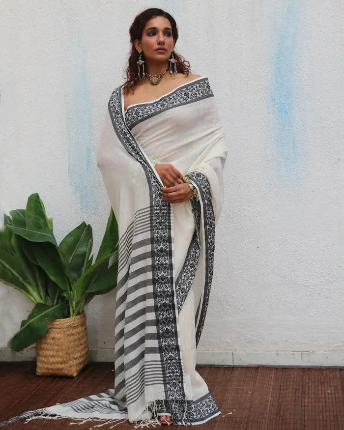 Off White Linen Saree With Tassels - Image 2