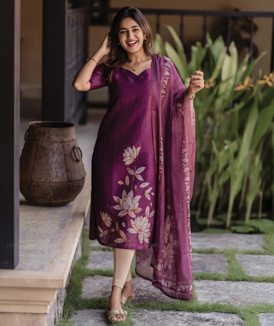 Magenta Pure Zarna Silk Printed Readymade Kurti With Dupatta