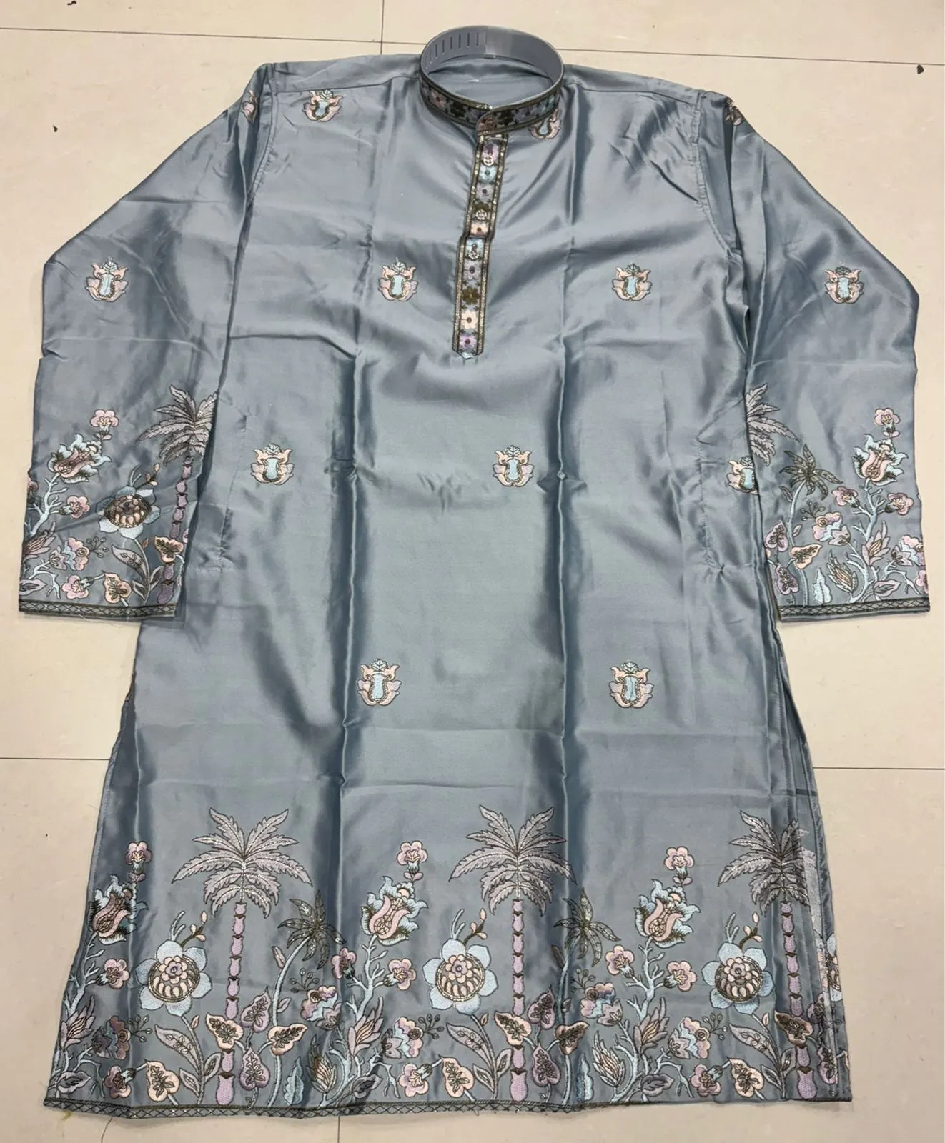 Grey Malai Silk Embroidered Men's Kurta Set - Image 2