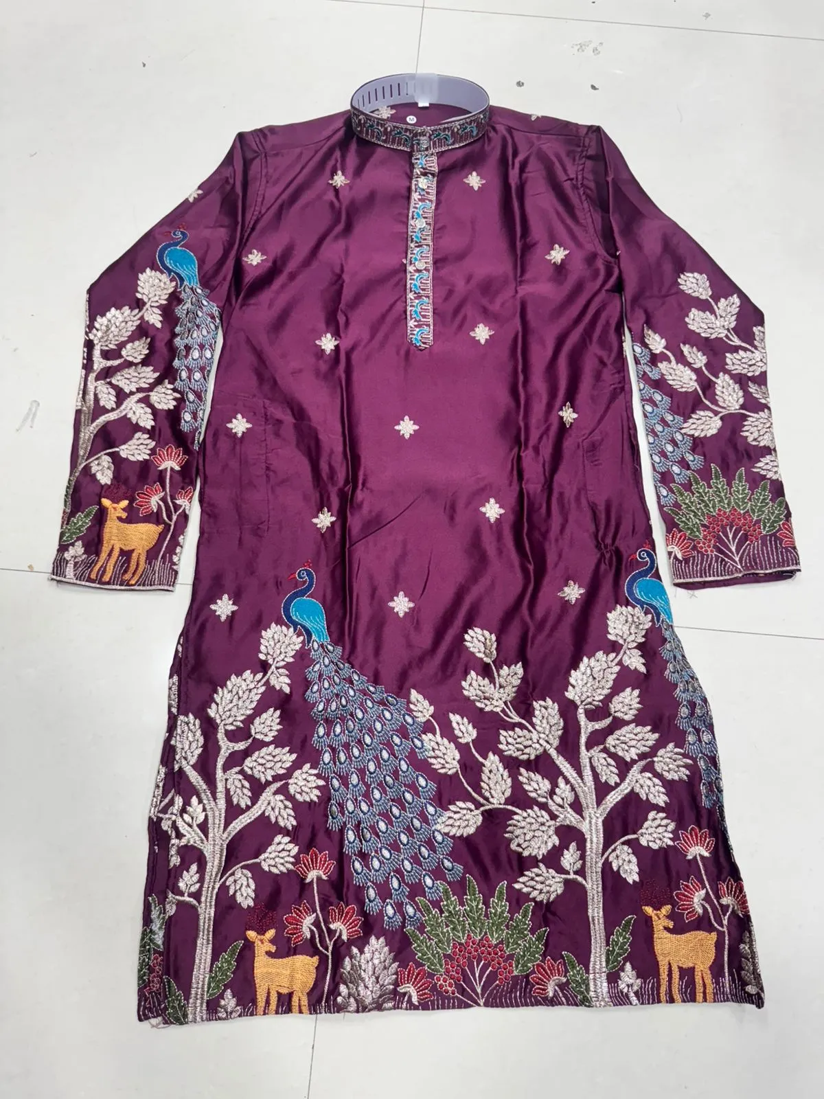 Wine Malai Silk Embroidered Men's Kurta Pyjama - Image 2