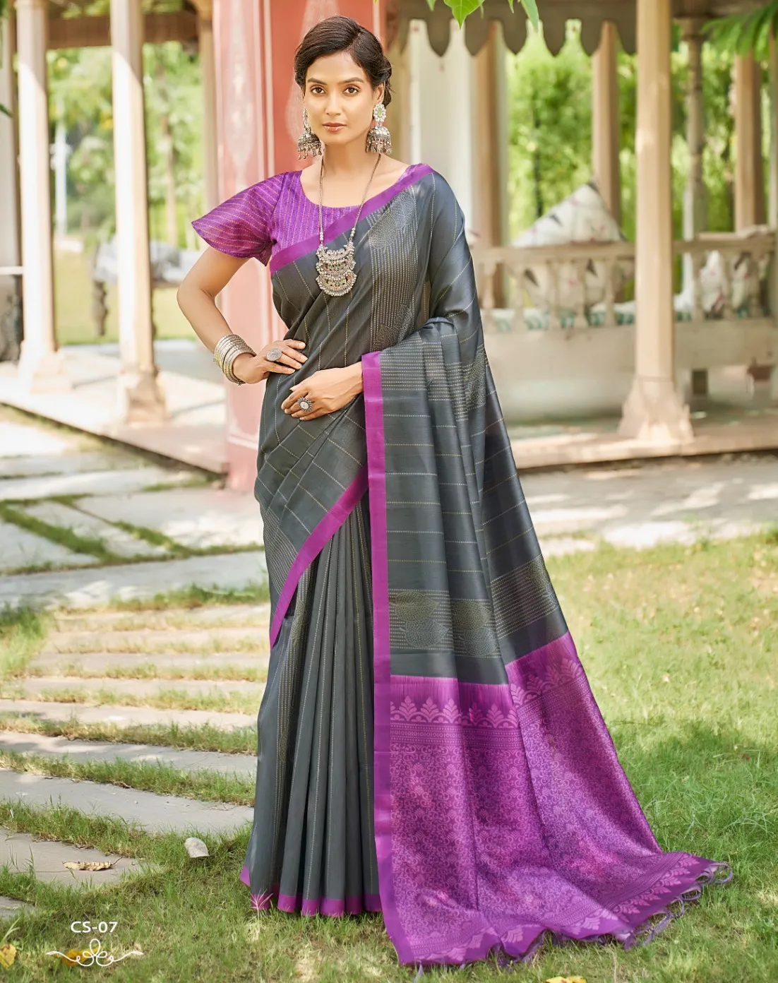 Grey Tussar Handloom Silk Saree with Blouse Piece