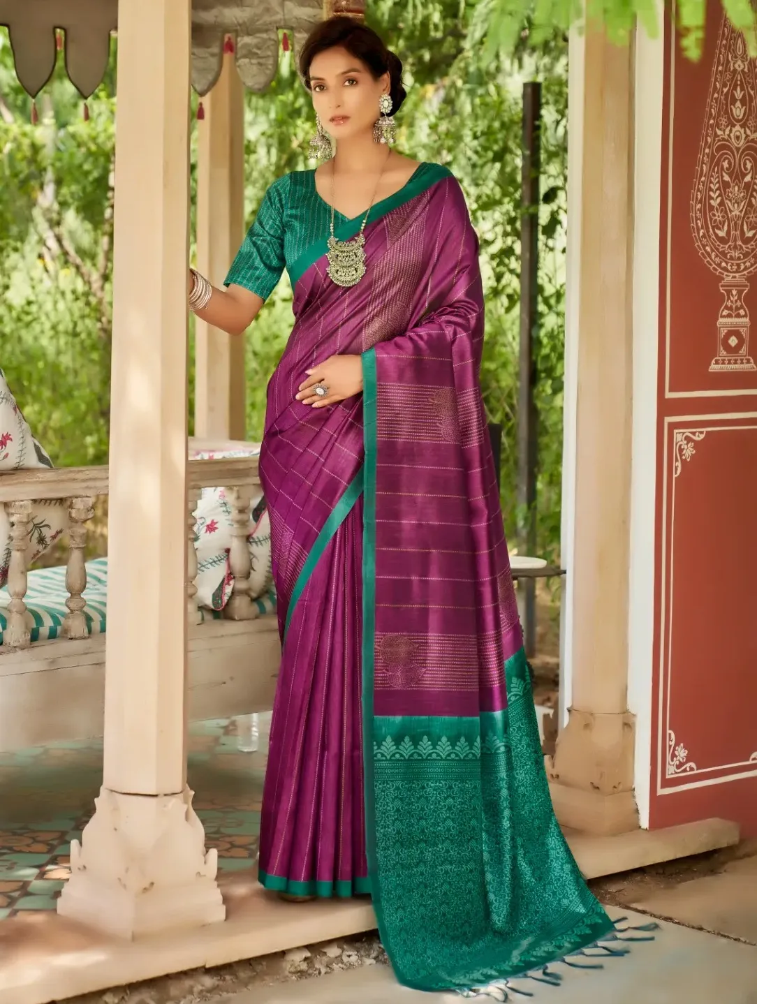 Wine Tussar Handloom Silk Saree with Blouse Piece