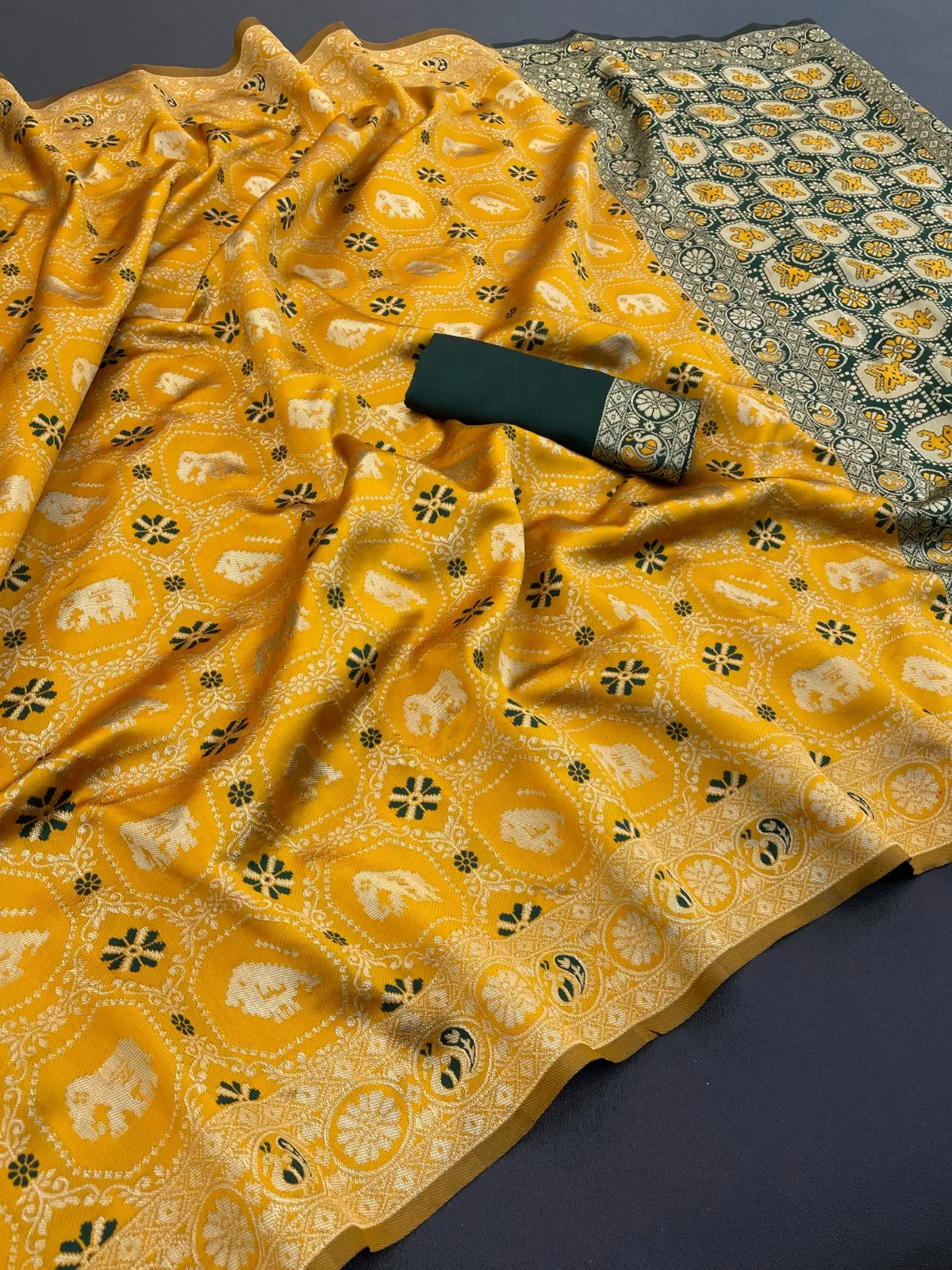Mustard Banarasi Silk Weaving Work Rich Pallu Saree - Image 2