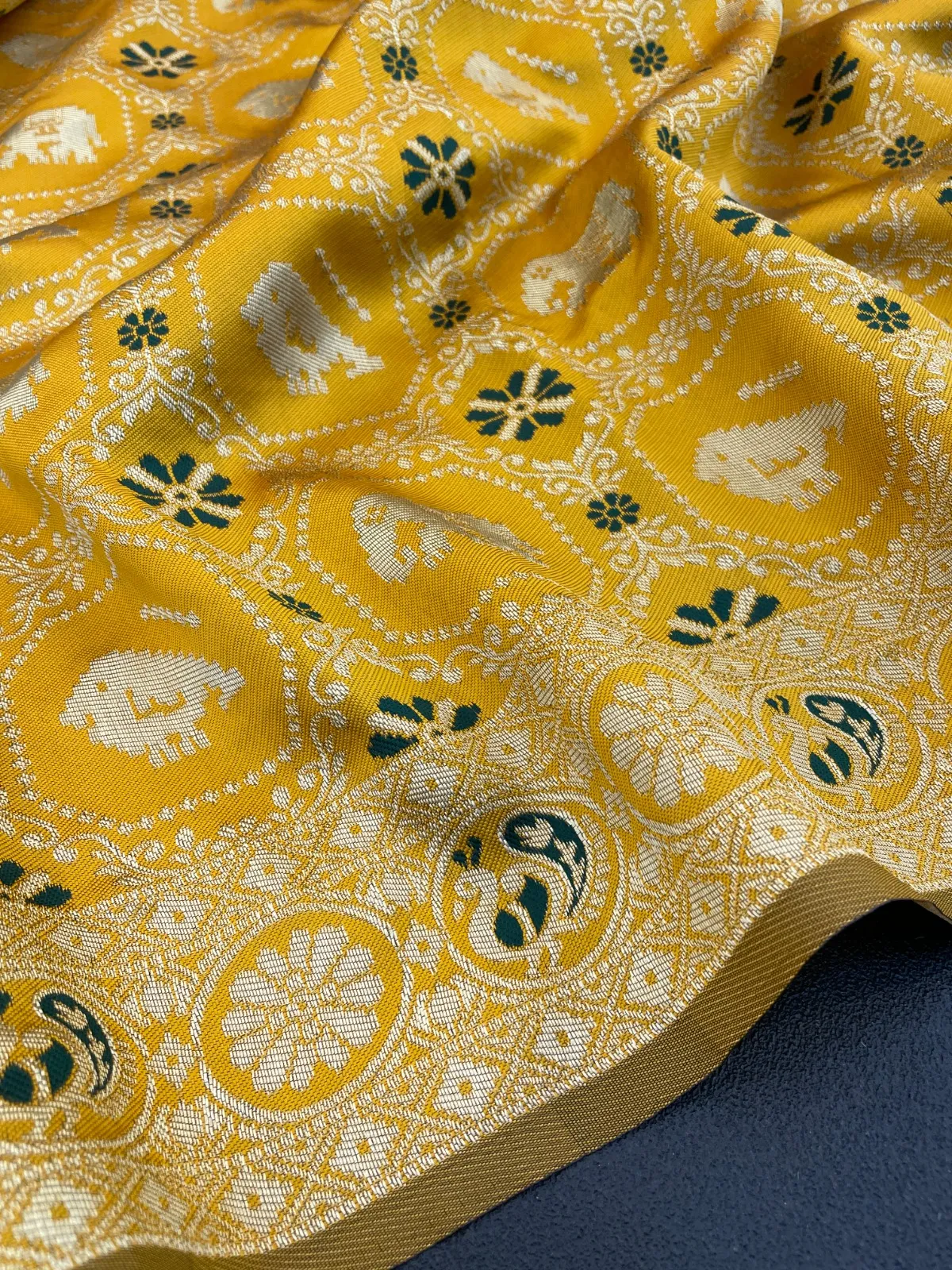 Mustard Banarasi Silk Weaving Work Rich Pallu Saree - Image 3