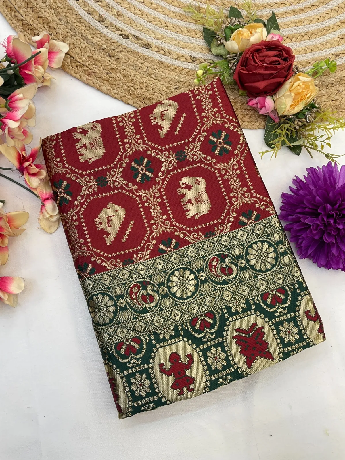 Maroon Banarasi Silk Weaving Work Rich Pallu Saree - Image 5