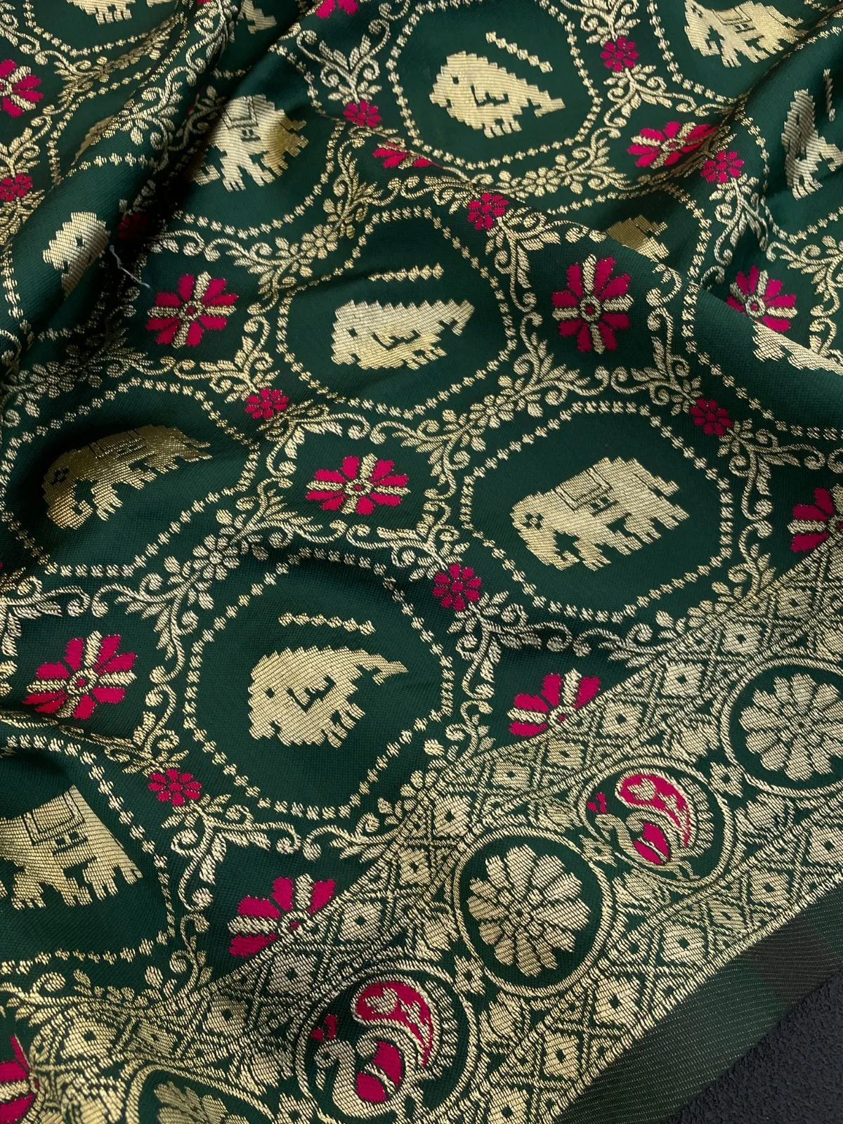 Green Banarasi Silk Weaving Work Rich Pallu Saree - Image 2