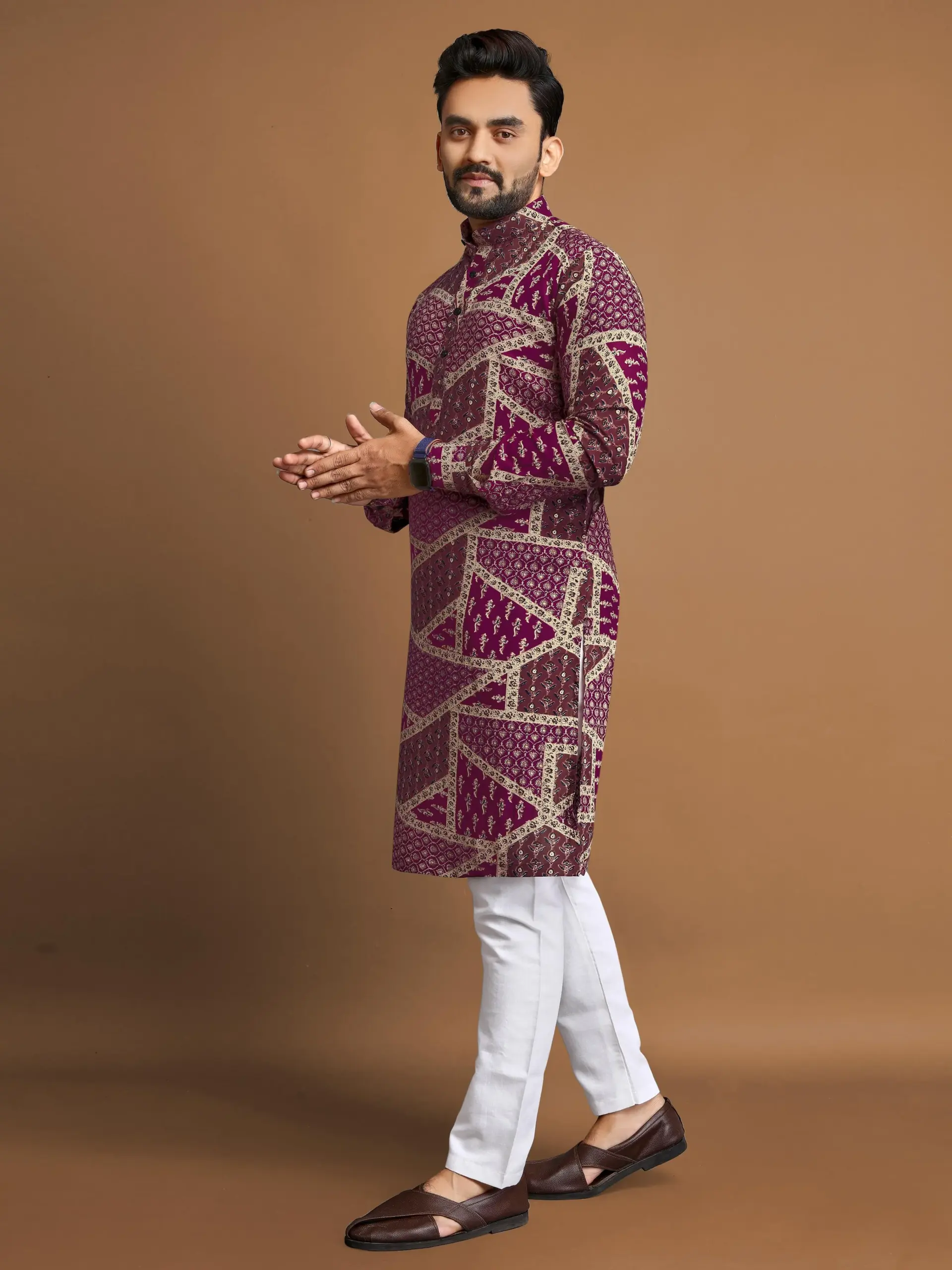 Wine Cotton Foil Print Men's Kurta Pyjama - Image 5