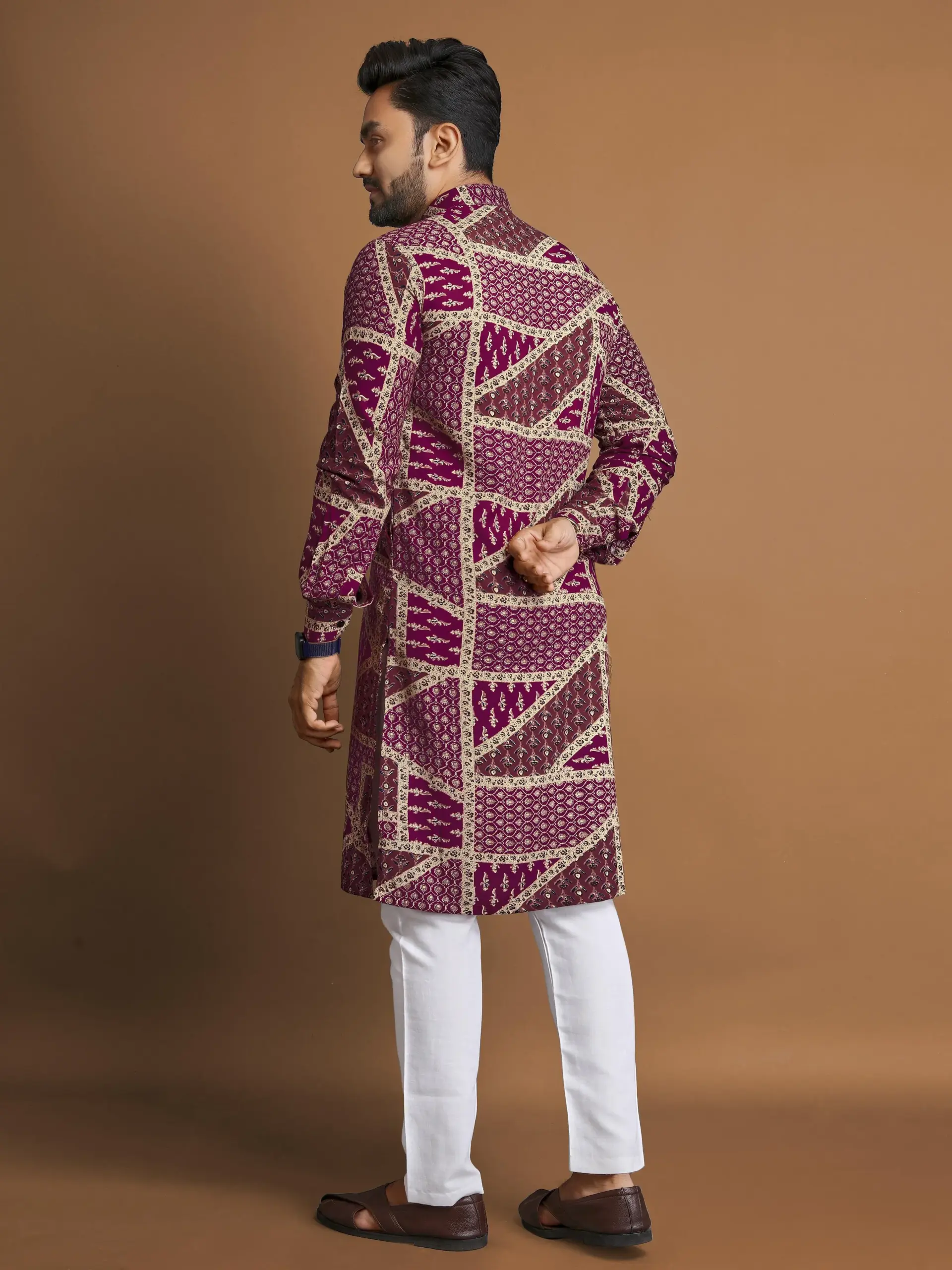 Wine Cotton Foil Print Men's Kurta Pyjama - Image 2