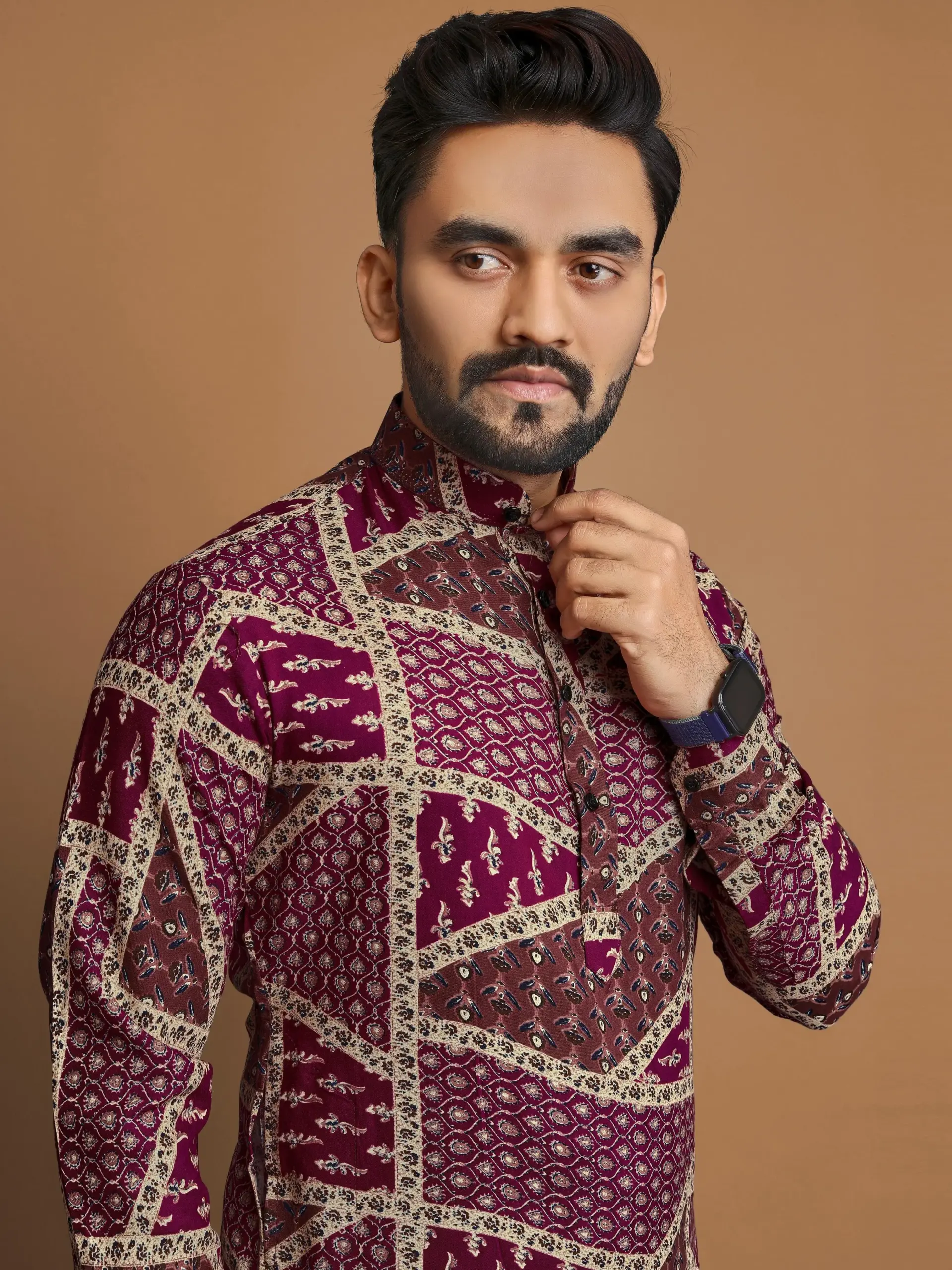 Wine Cotton Foil Print Men's Kurta Pyjama - Image 3