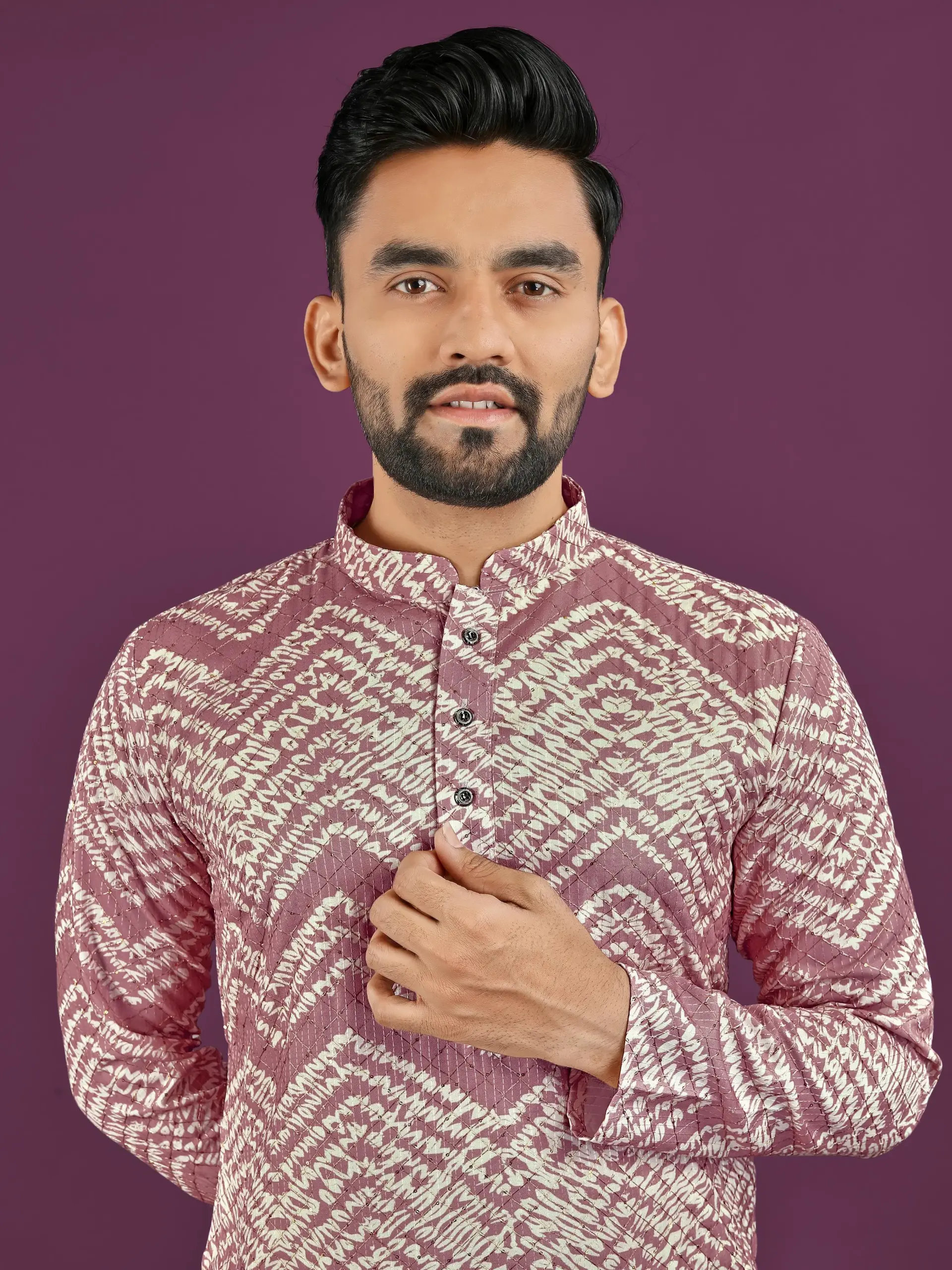 Dusty Purple Rayon Laheriya Digital Print Men's Kurta Pyjama - Image 2