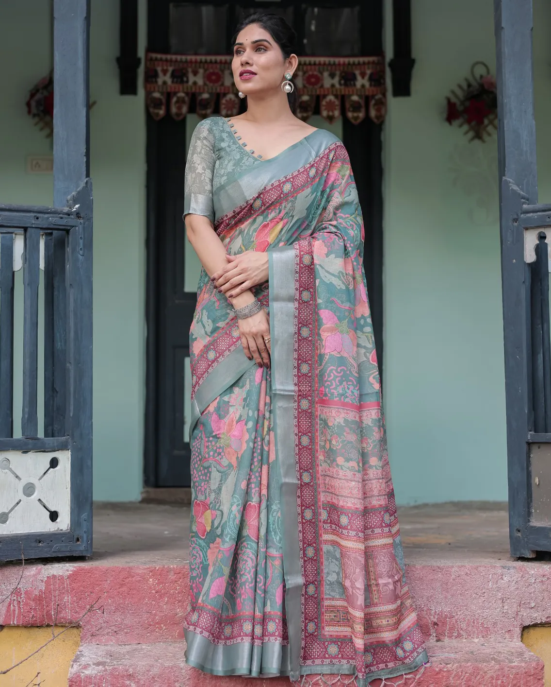 Grey Linen Cotton Floral Printed Saree