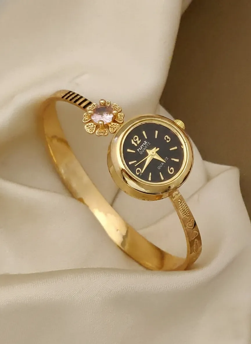 Vintage-Style Dainty Gold Bracelet Watch