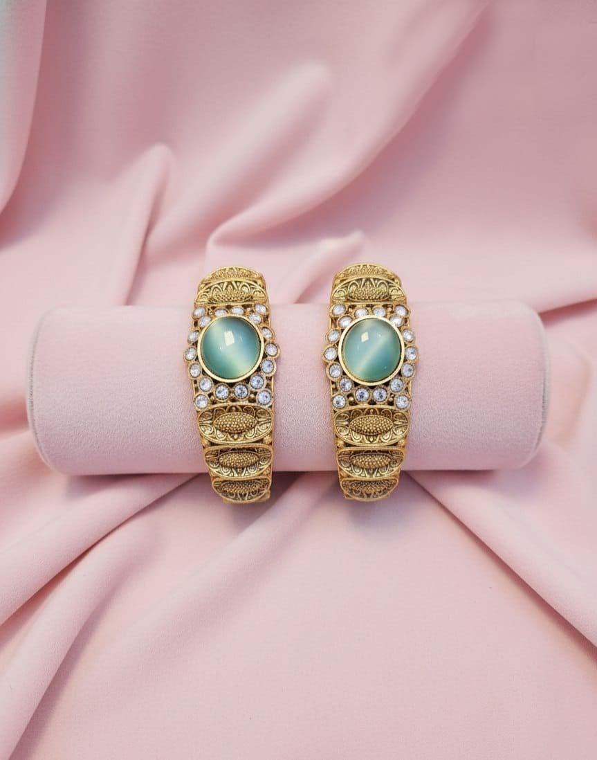 Antique Gold Finish Ethnic Kada Set for Women