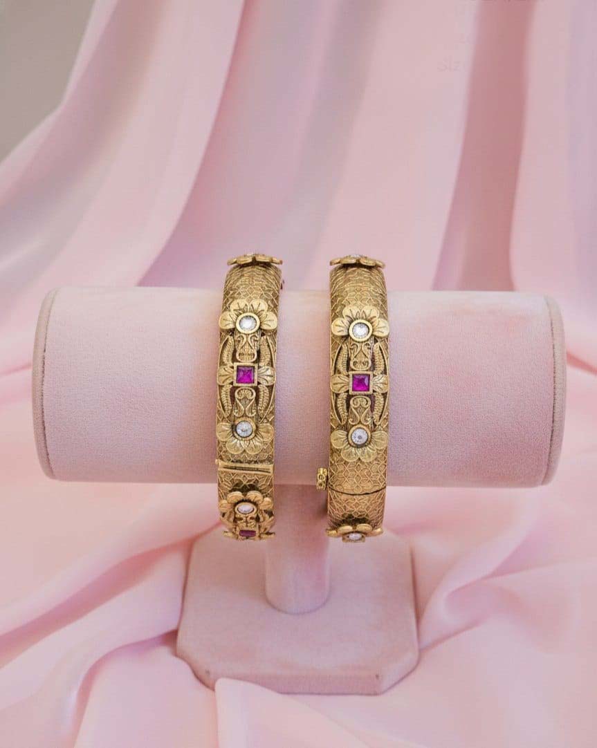 Royal Rajwadi Brass Antique Gold Ethnic Kada