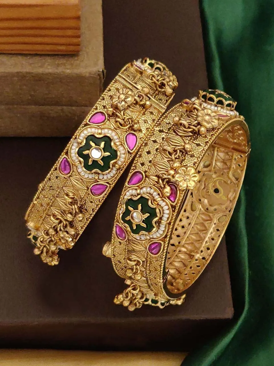 Heritage Kangan & Antique Gold Kada