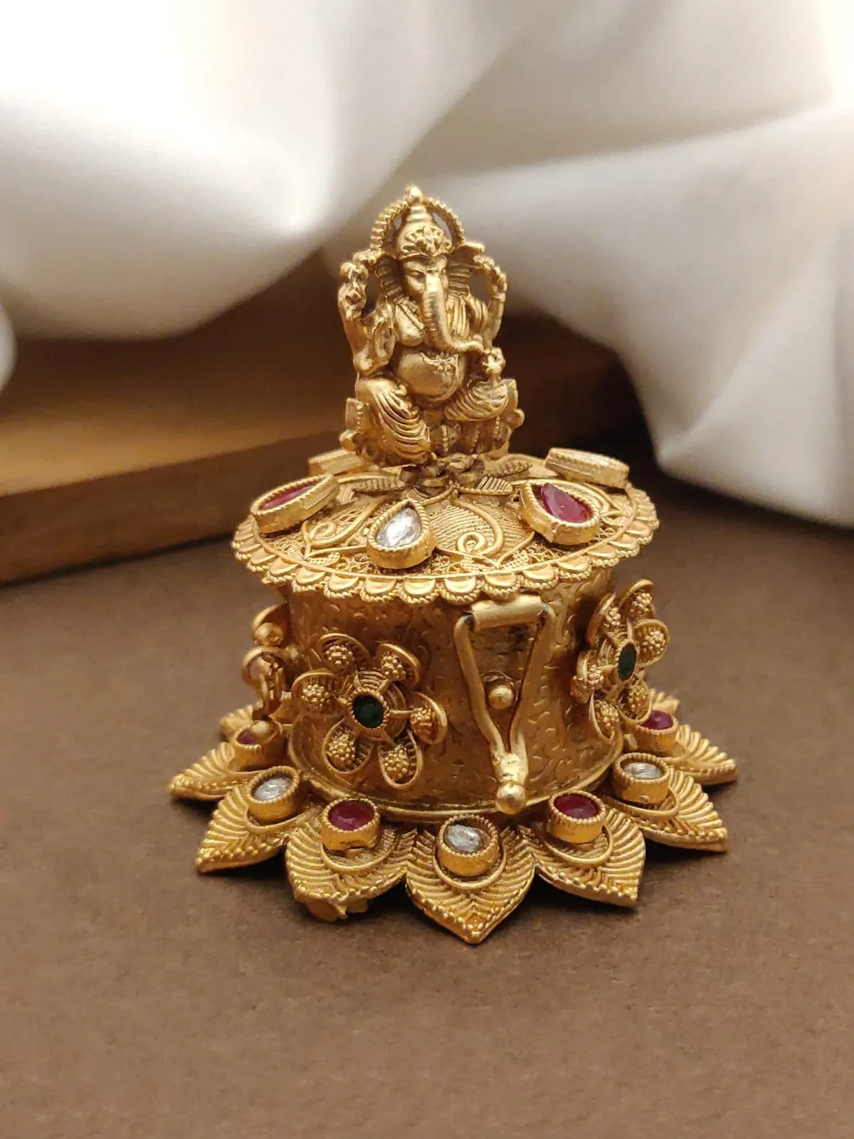 Red & Green Stone Work Ganesha Traditional Floral Kankawati