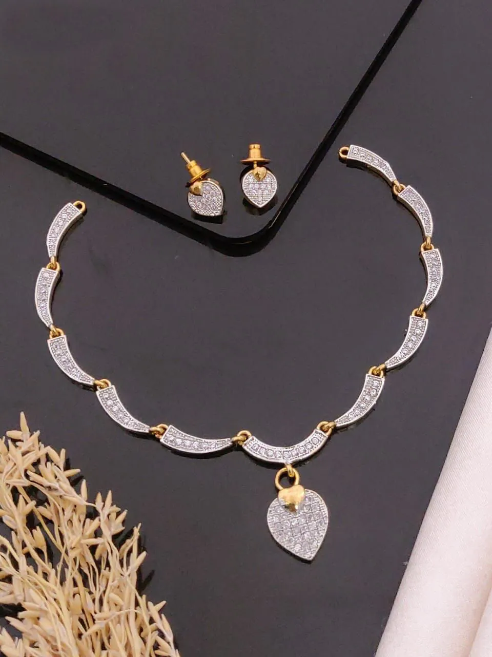 Dual-Tone Leaf American Diamond Necklace Set