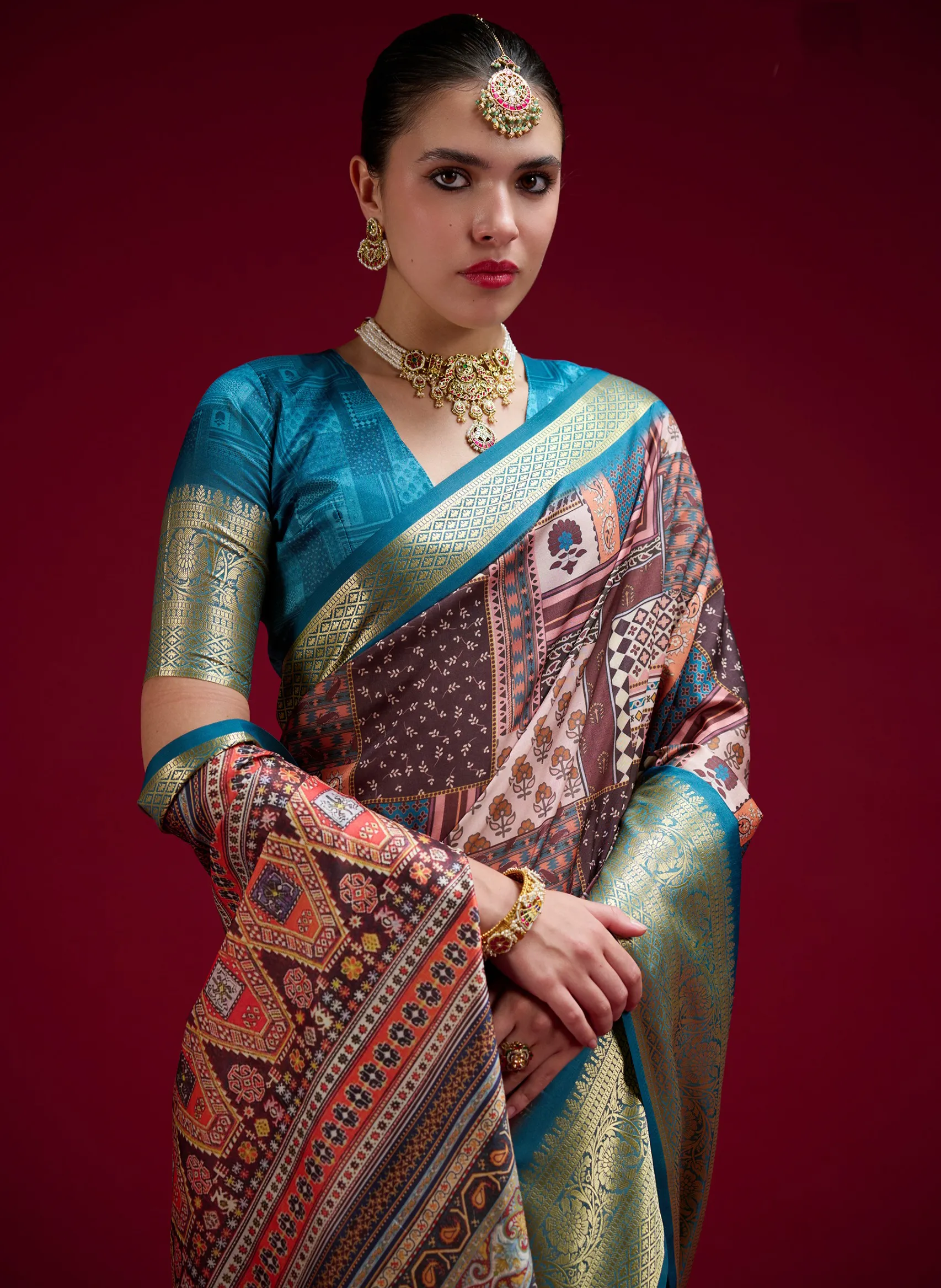 Multicolor Dola Handloom Silk Weaving Traditional Saree - Image 2