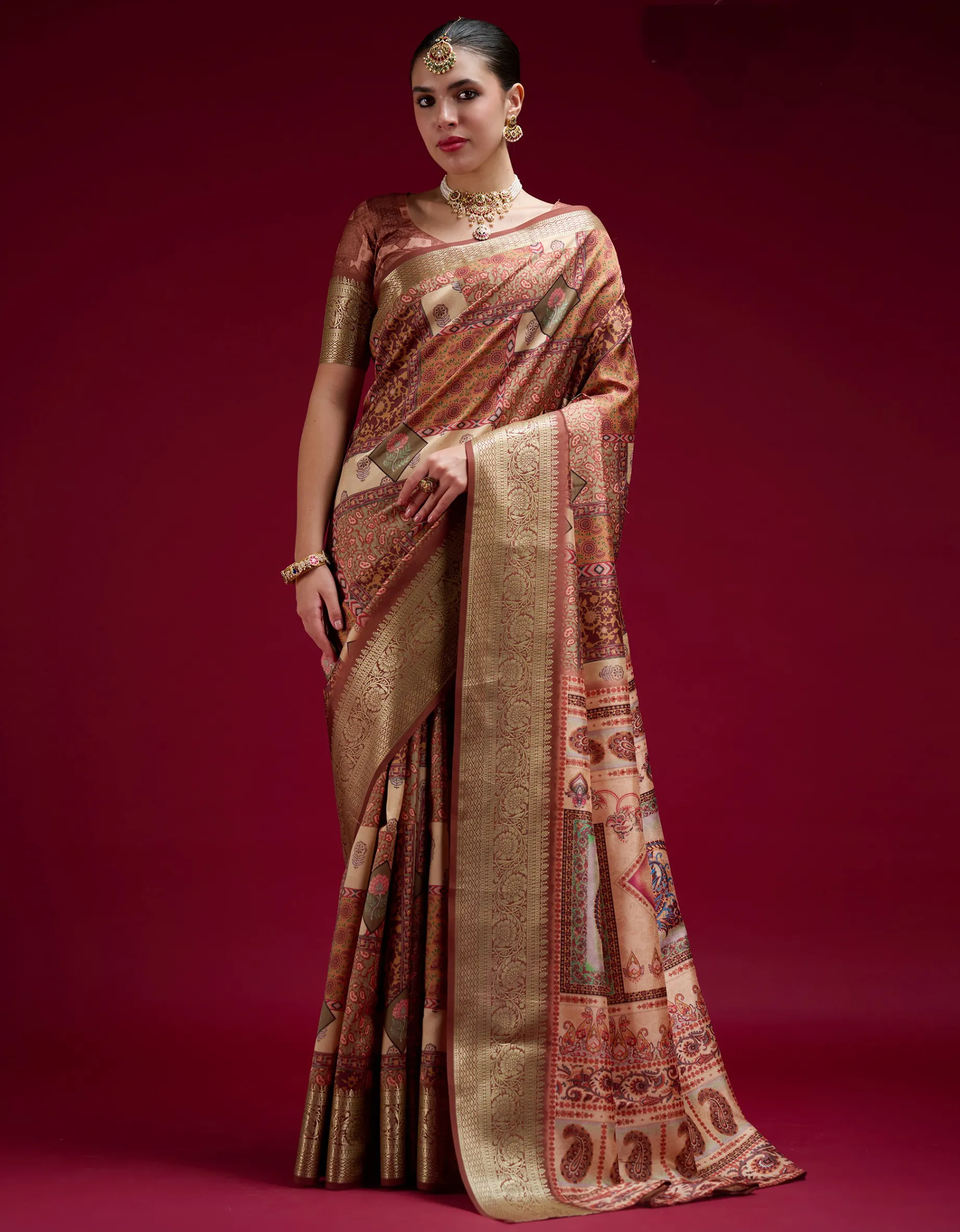 Multicolor Dola Handloom Silk Traditional Saree With Blouse