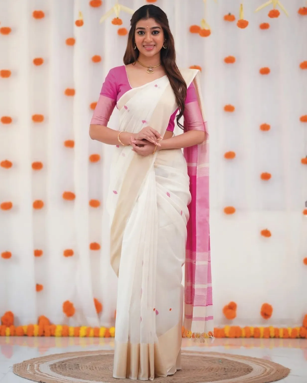Off White And Pink Jacquard Work Formal Saree
