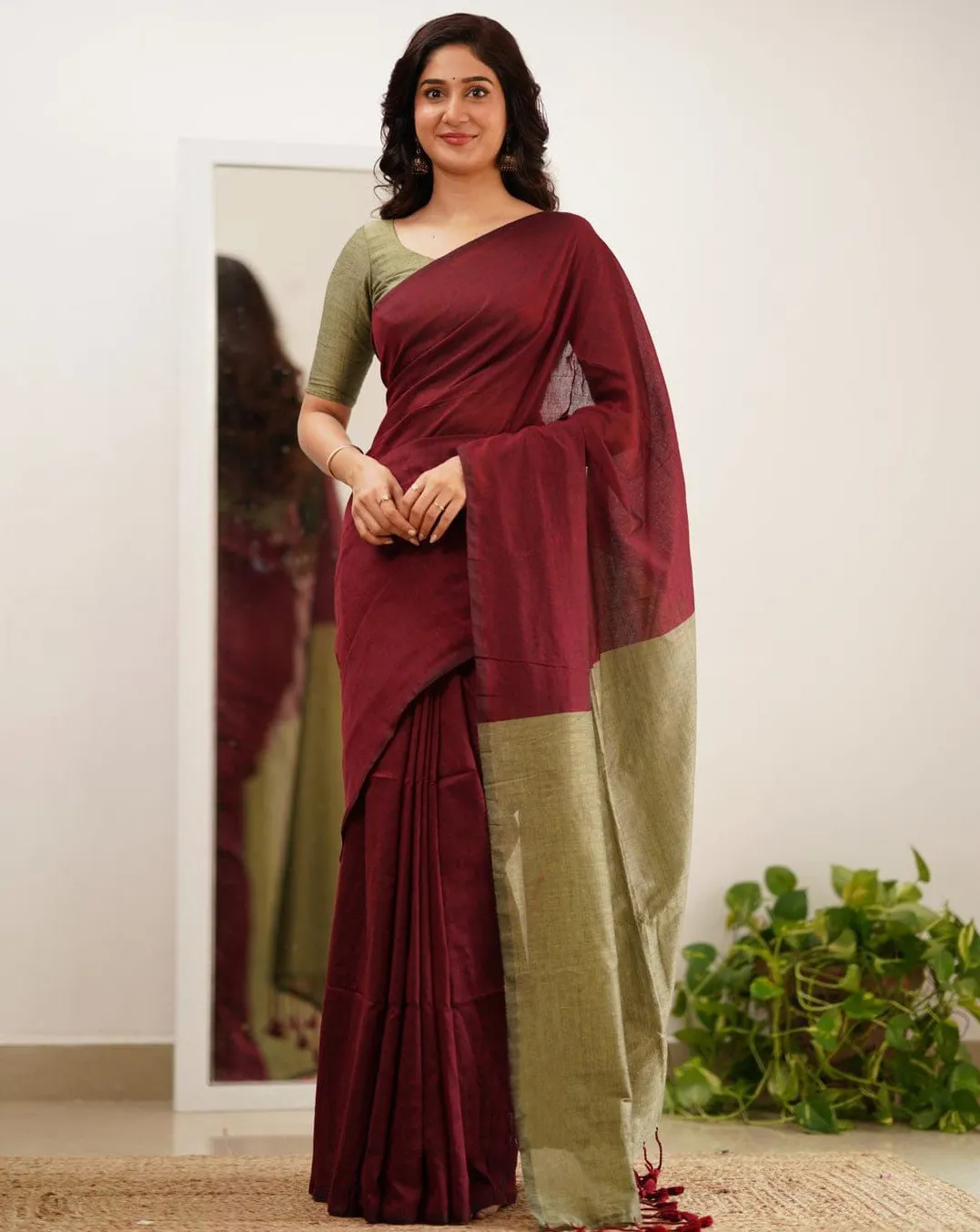 Maroon Linen Plain Daily Wear Saree With Tassels