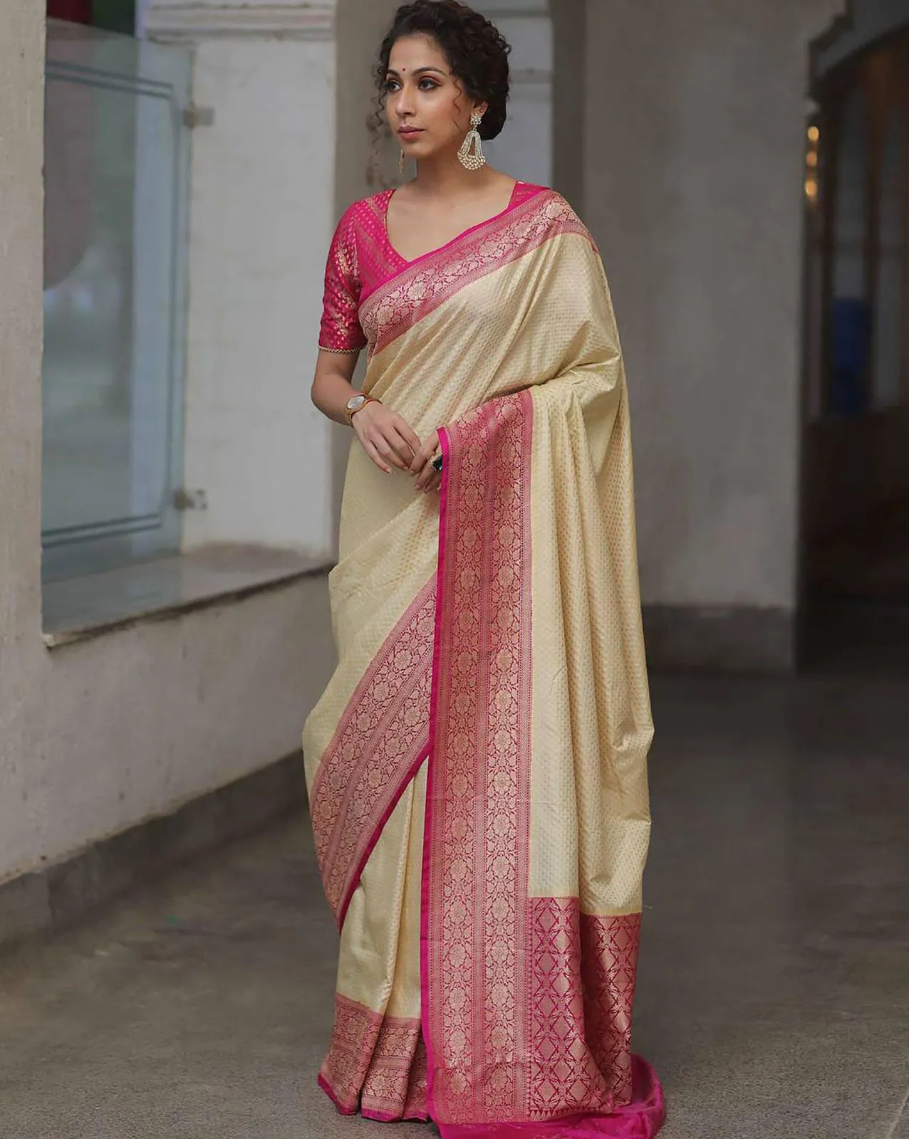 Cream Lichi Silk Weaving Work Traditional Saree