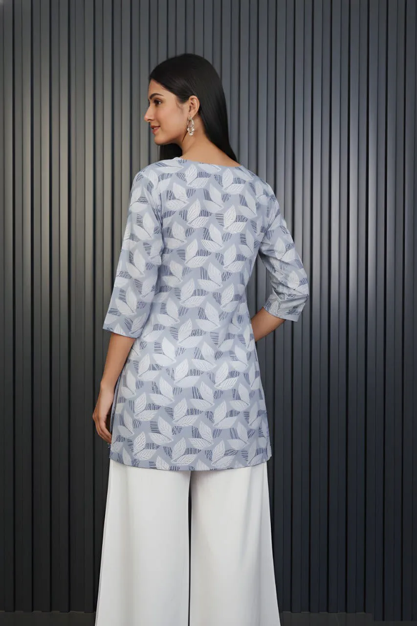 Grey Cotton Printed Round Neck Casual Short Top - Image 3