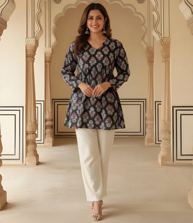 Black Rayon Printed V Neck Comfortable Office Wear Short Top