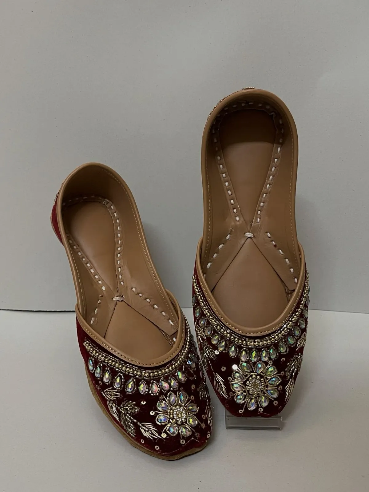 Handcrafted Mirror & Stone Work Maroon Velvet Punjabi Jutti