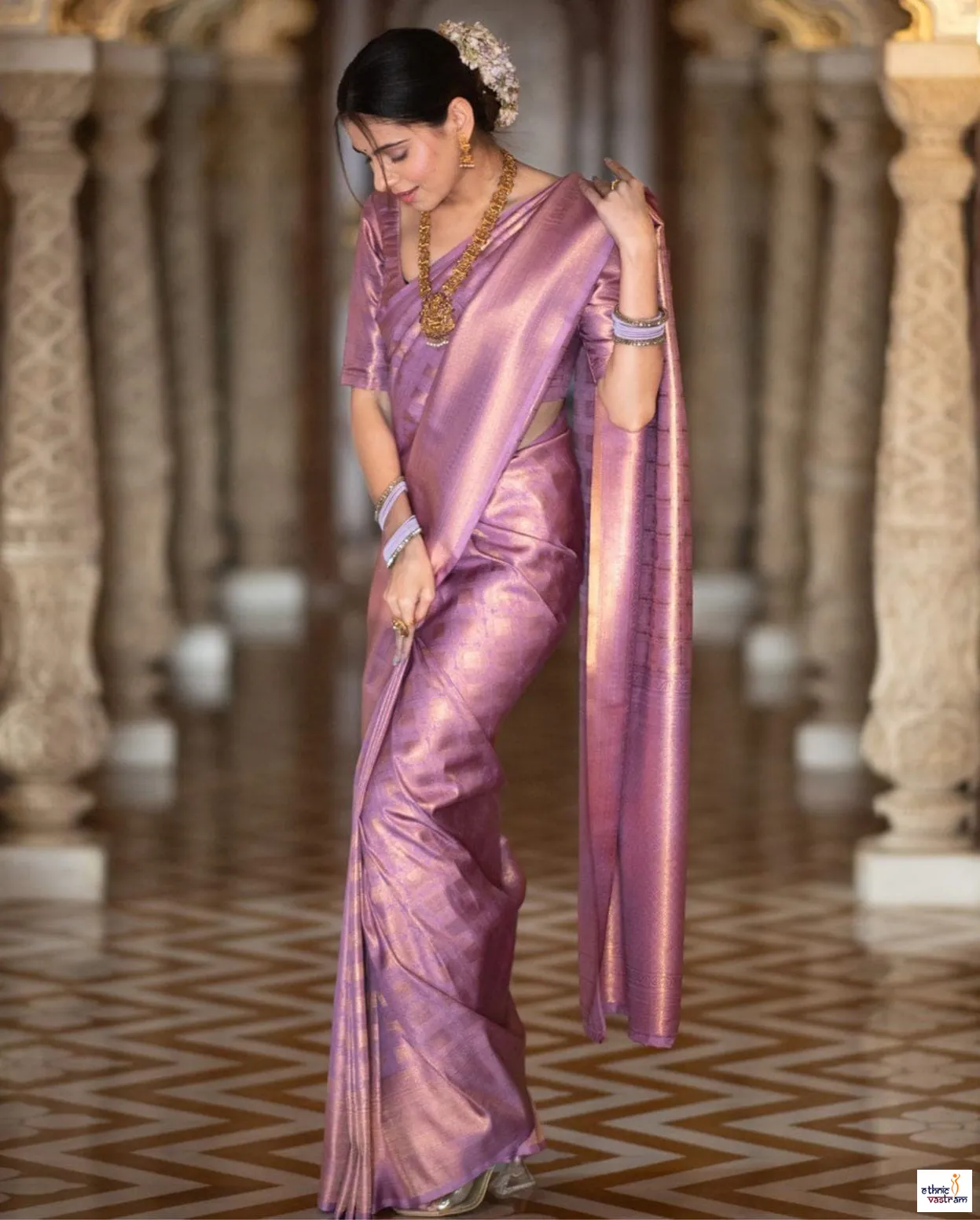 Lavender Lichi Silk Rich Pallu Jacquard Work Traditional Saree