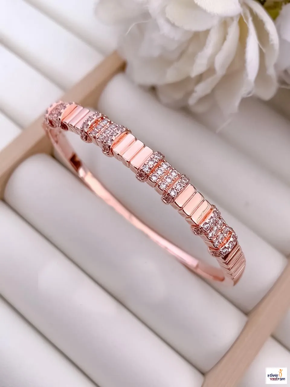 Rose Gold Ribbed Texture Designer Kada Bracelet For Women