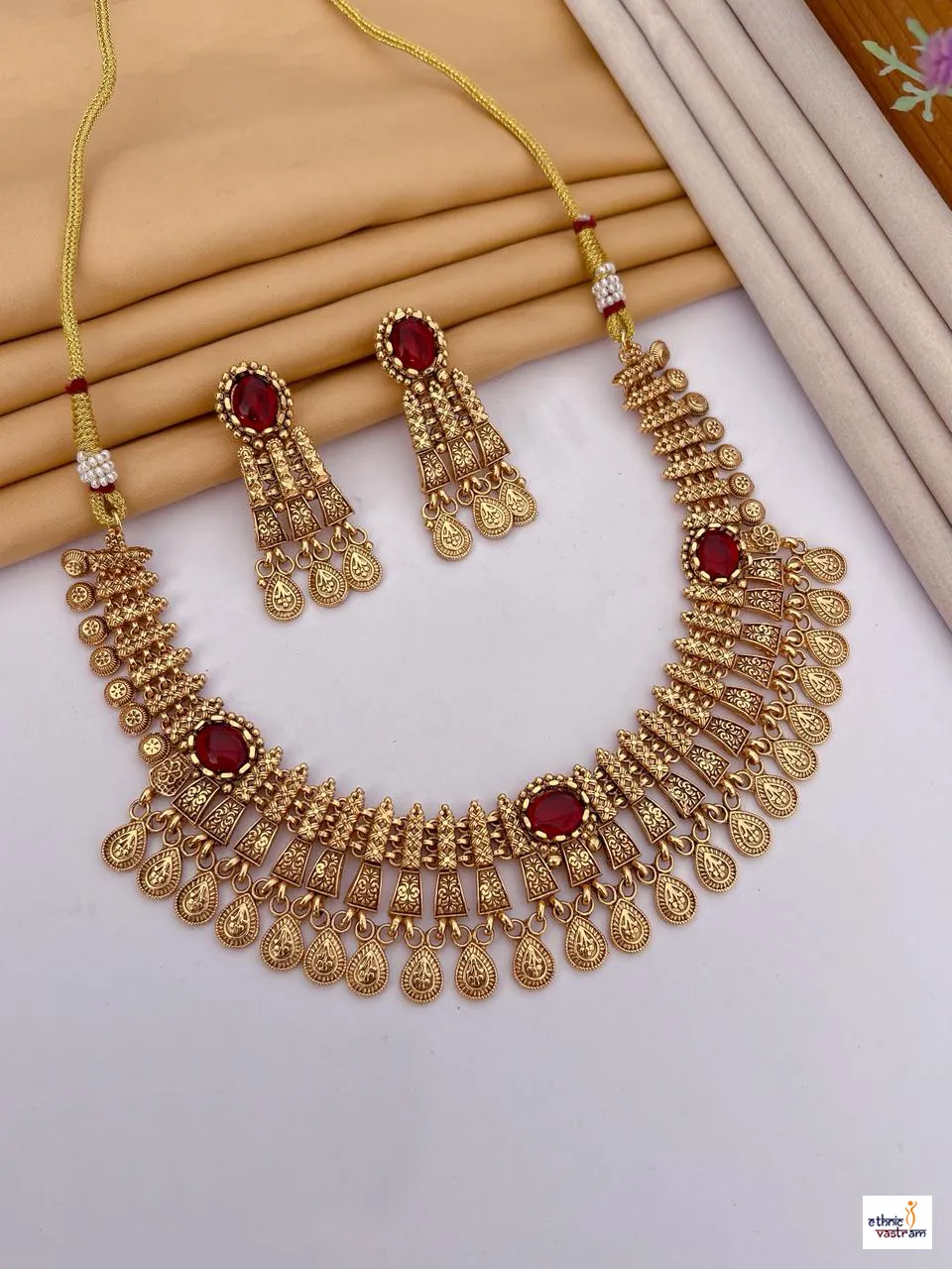 Ruby Red Stones Antique Gold-Plated Choker Necklace Set