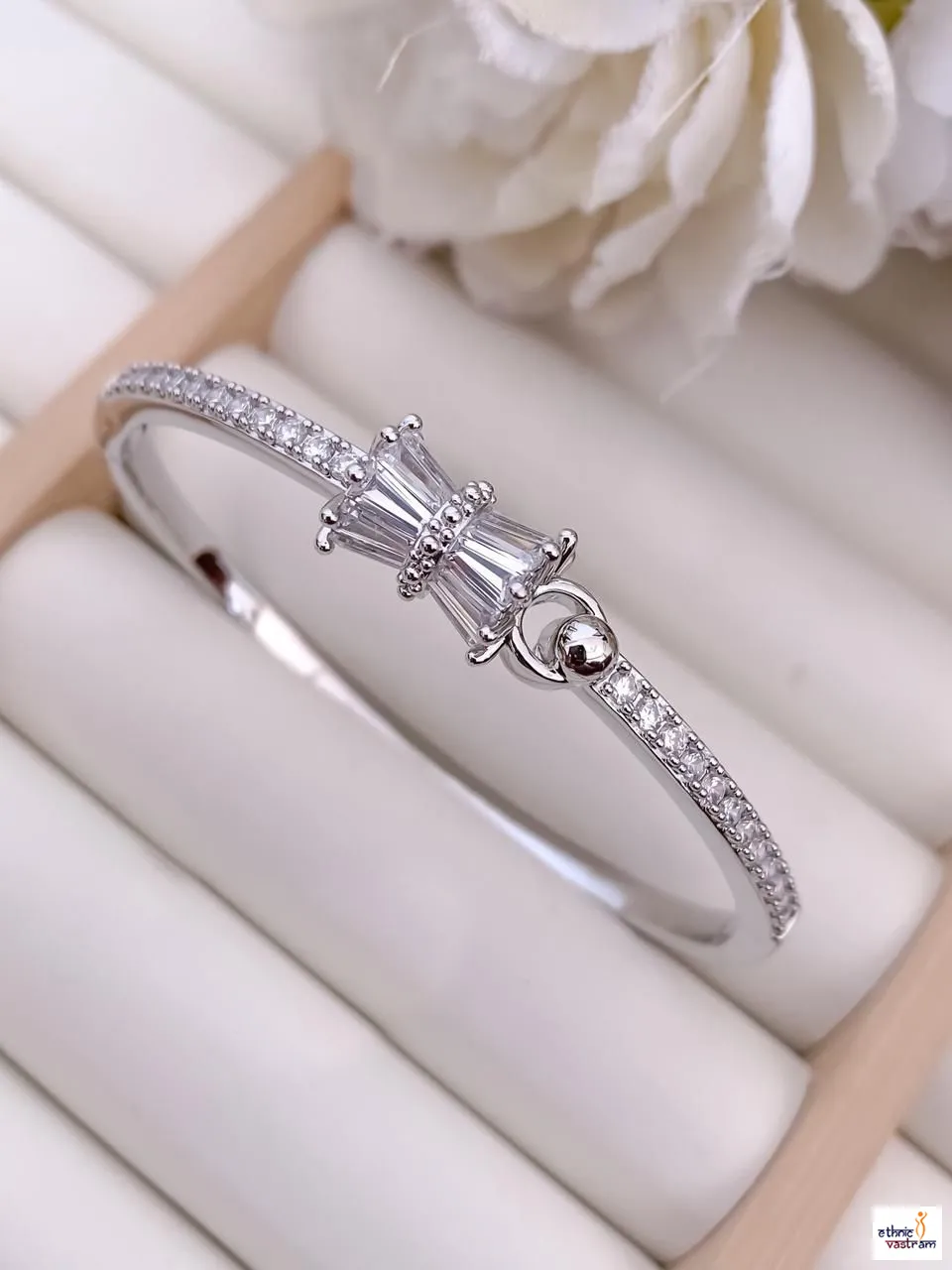 Silver-Plated Bow Design American Diamond Designer Kada