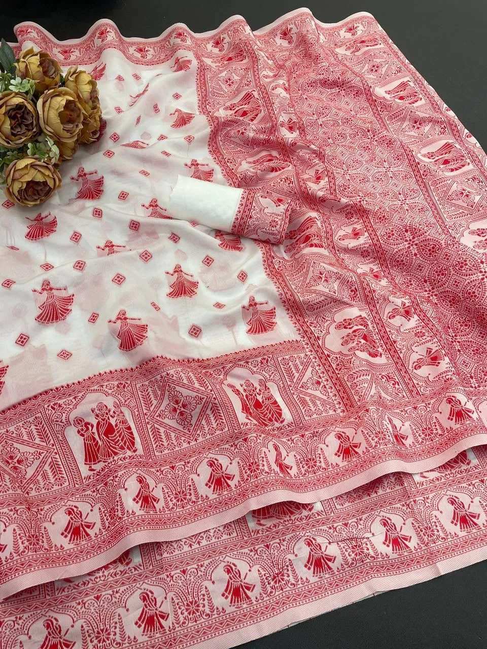 White Soft Linen Cotton Slub Weaving Work Saree - Image 6