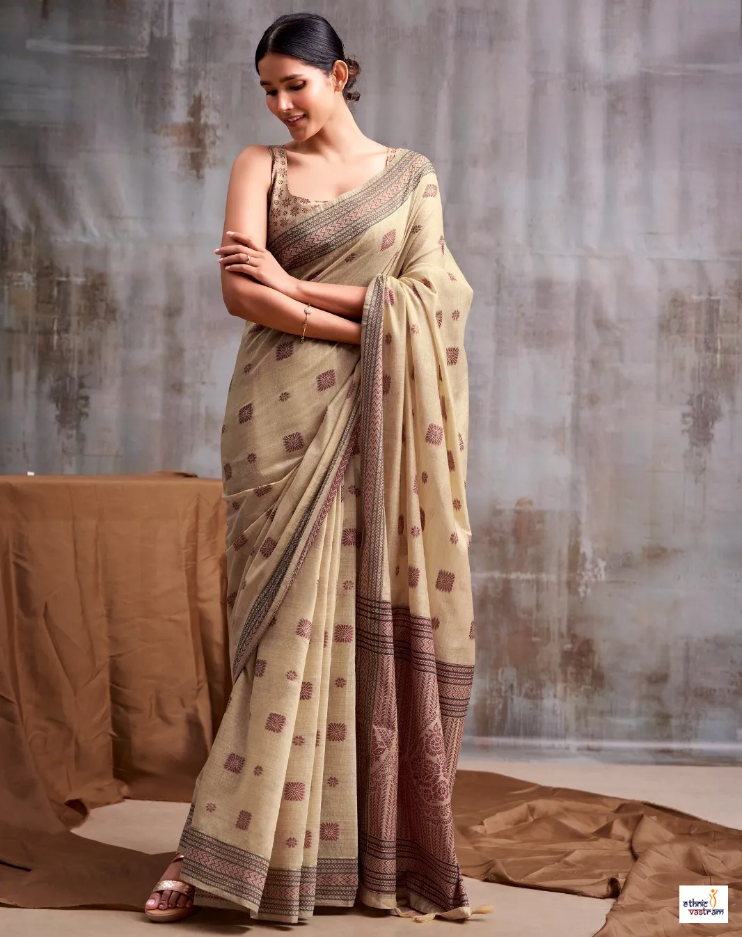 Women Beige Modal Cotton Block Printed Saree