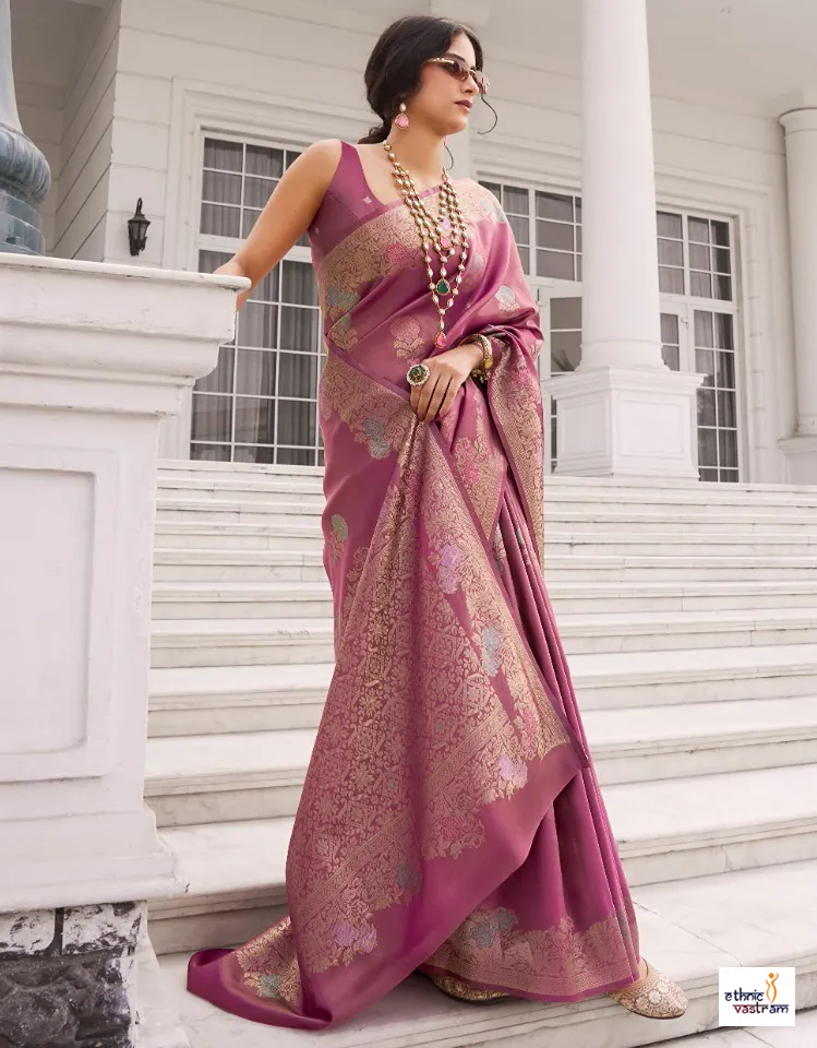 Mauve Purple Korra Silk Saree With Antique Zari Border
