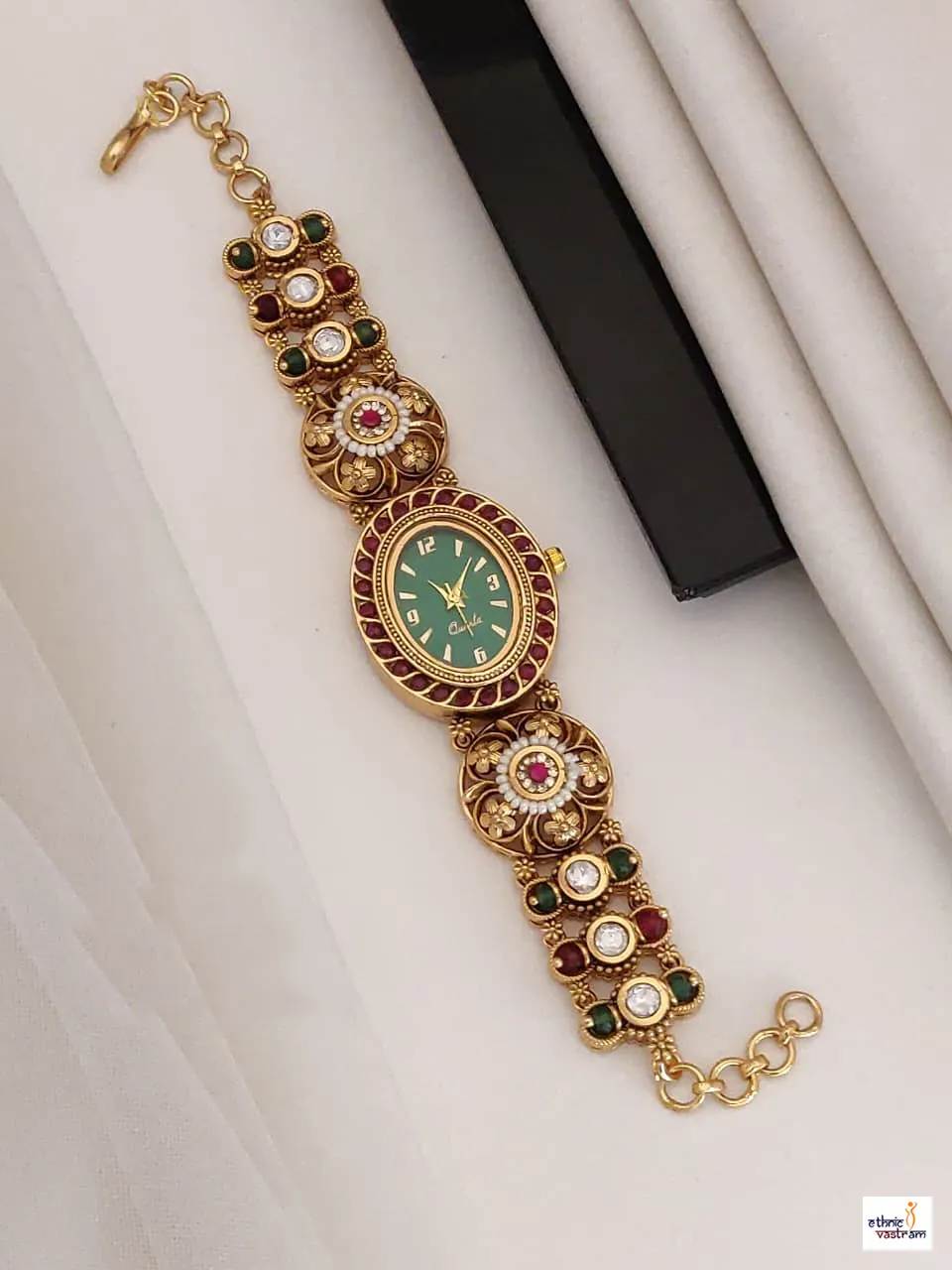 Handcrafted Emerald Green Oval Kundan Watch