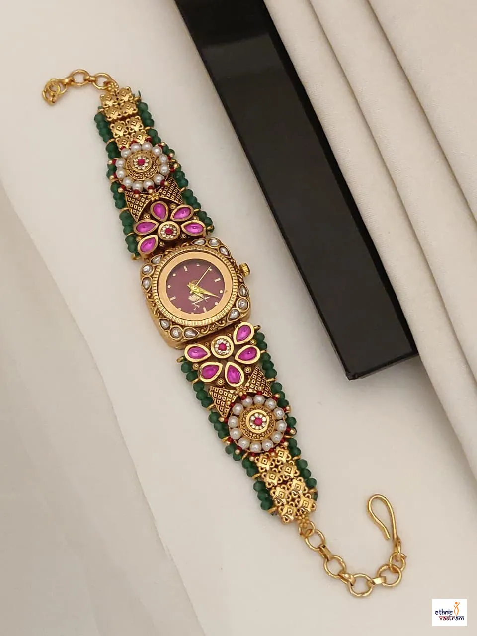 Handcrafted Maroon Dial Floral Kundan Bracelet