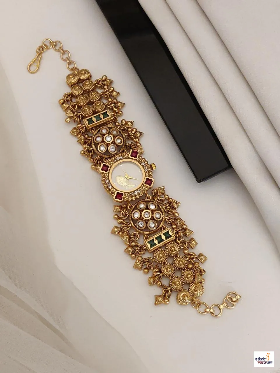 Handcrafted Peacock Feather Antique Bracelet Watch