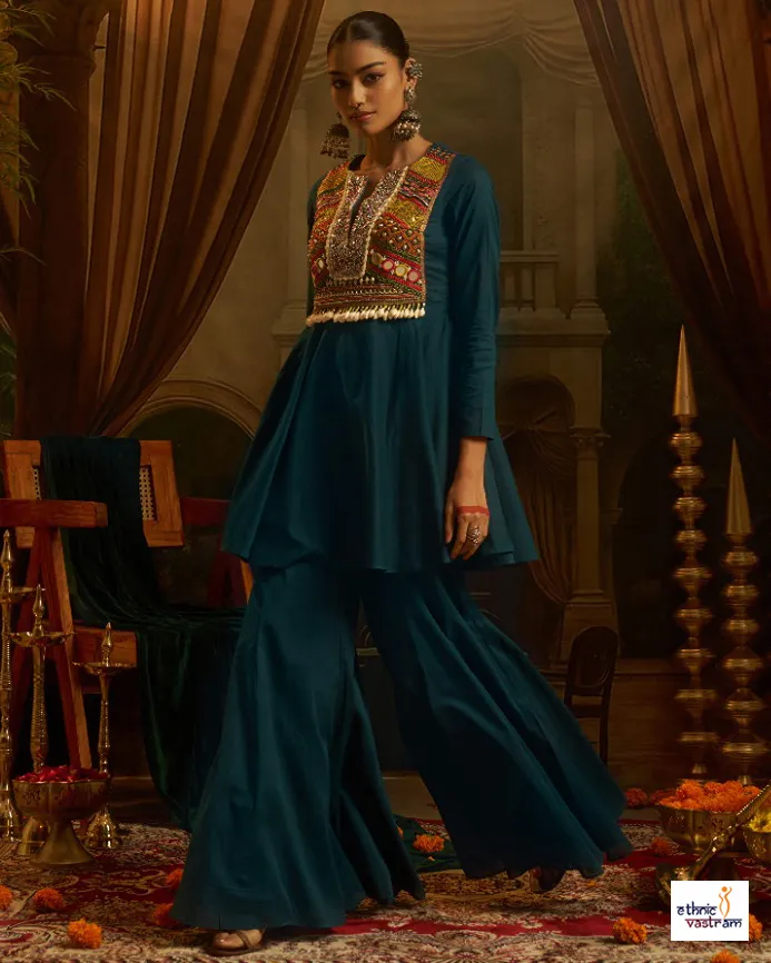Handcrafted Teal Green Mal Cotton Navratri Co-ord Dress - Image 2