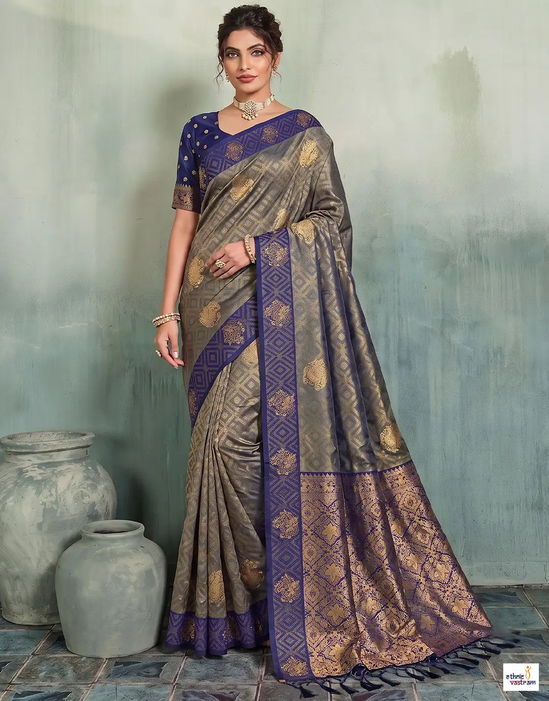 Grey Silk Blend Golden Zari Work Designer Pallu Saree